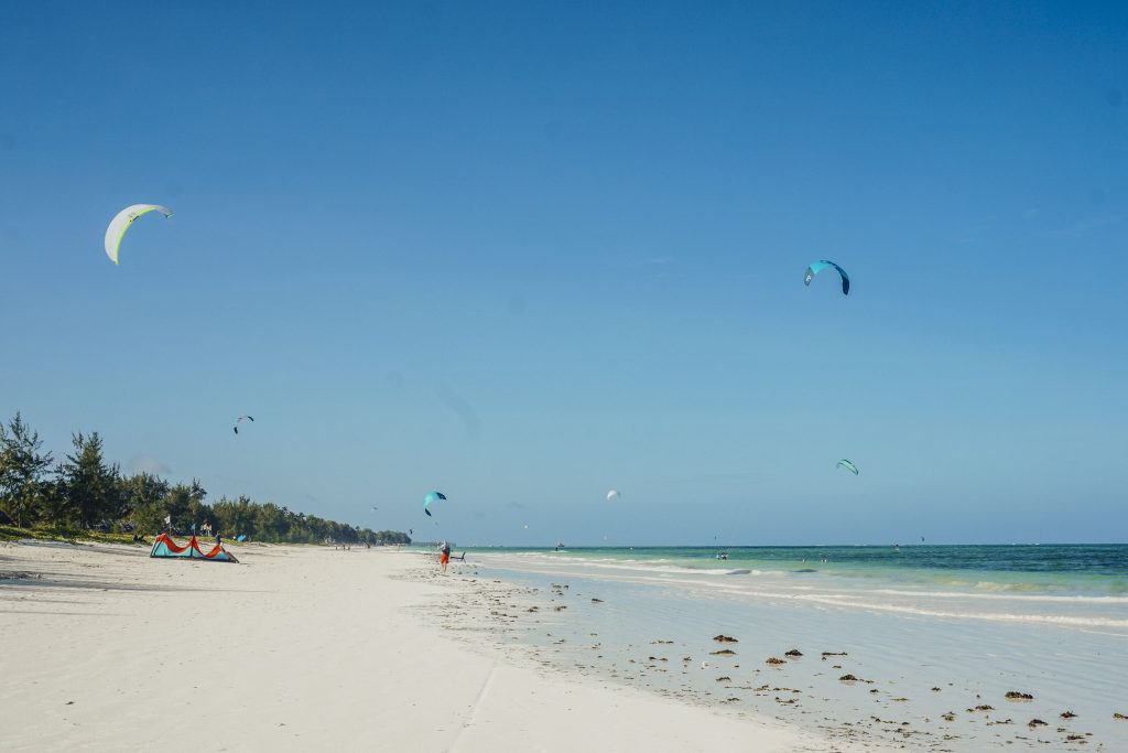 kitesurfing na praia de paje