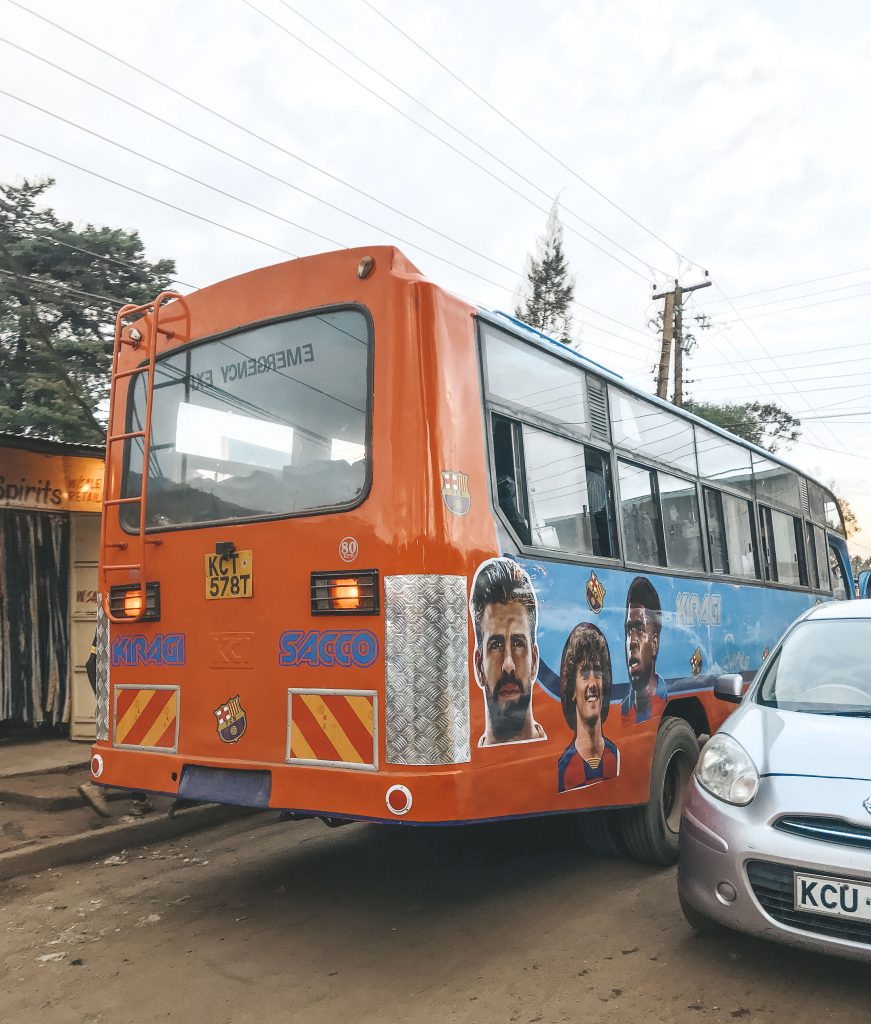 onibus em Kibera